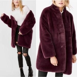 Abercrombie & Fitch M Faux Fur Teddy Coat Fluffy Cozy Burgundy Fall